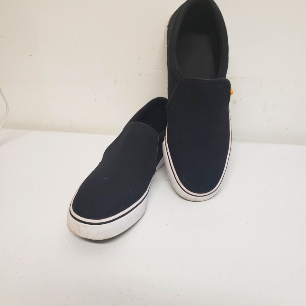 Black Van's 9.5